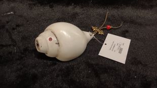 Right-handed conch amulet