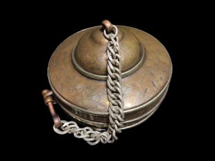 Small cymbals. Dinga Storage Box