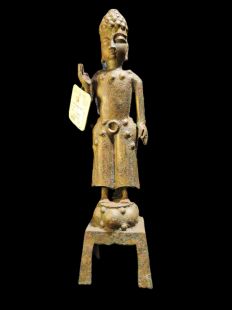 Buddha standing antique