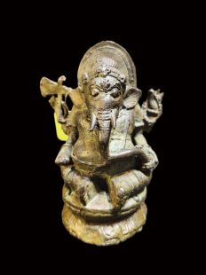 Ganesh 4arms antique